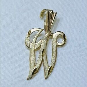 14 kt Gold W Geometric Charm or Pendant with Artistic Flair